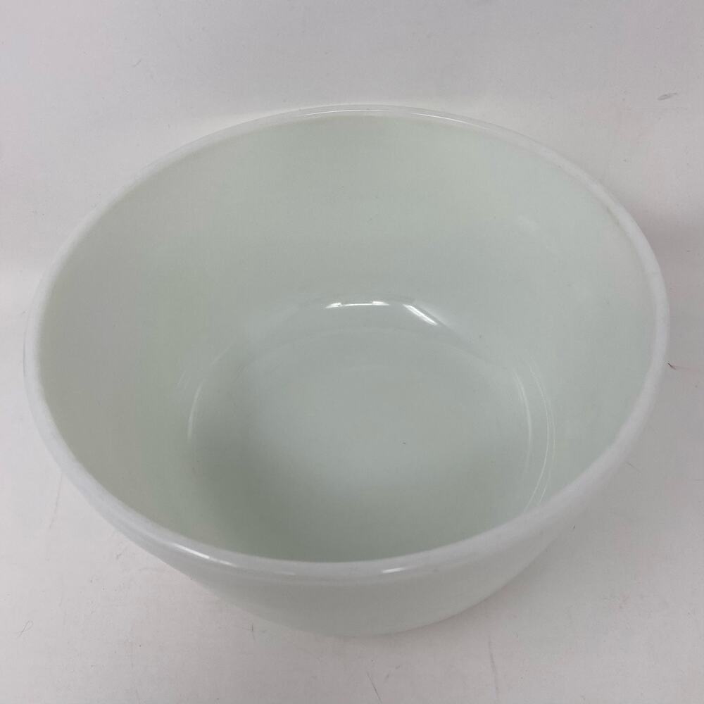 Pyrex white glass ribbed mixing bowl vintage #31 - Picture 6 of 8